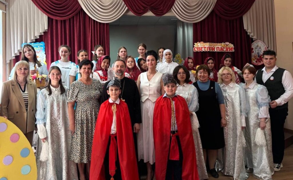 Пасхальный концерт в Первомайской школе (Лучинское отделение)