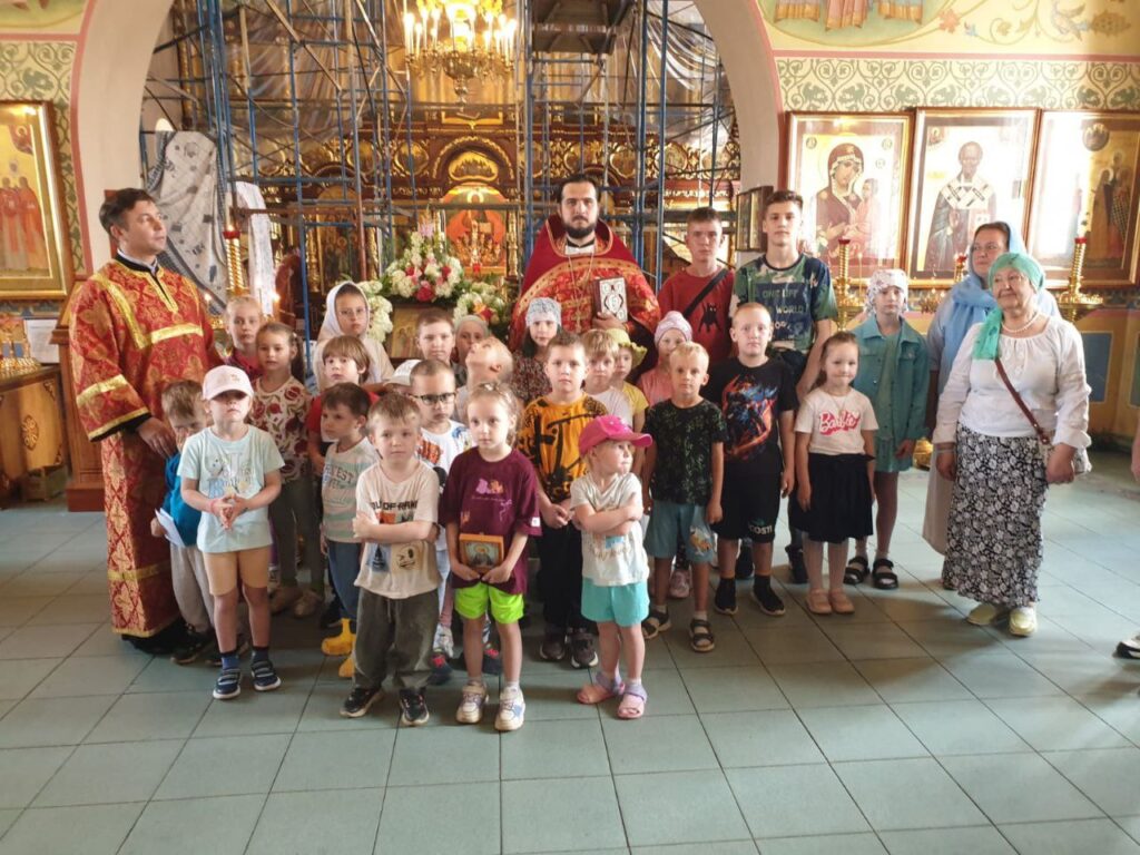 День памяти  Царственных страстотерпцев в Георгиевском храме Дедовска