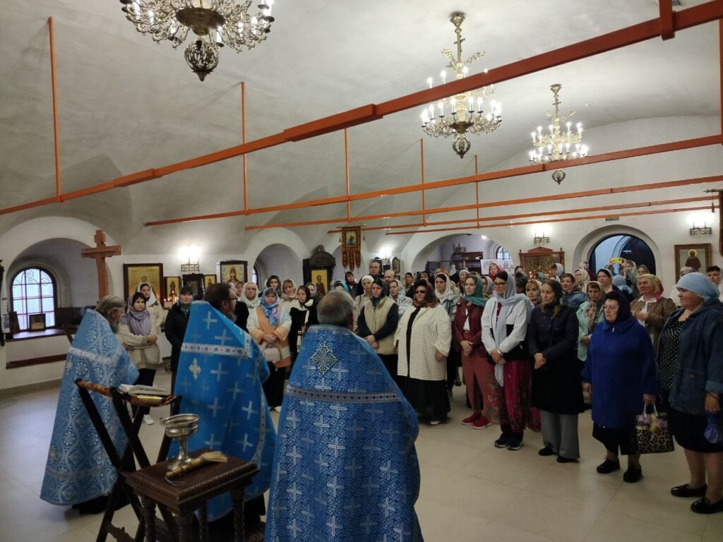 Молебен перед началом учебного года для педагогов и воспитателей города Истры