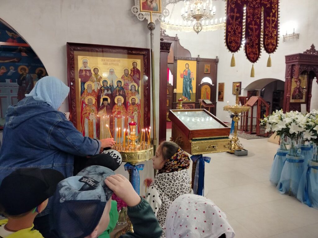 Молебен для дошколят в Мироносицком храме г. Истра