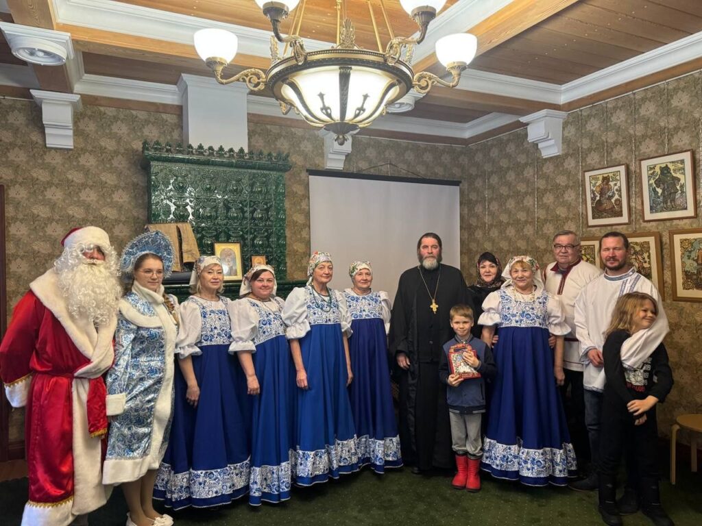 В Борисо-Глебском храме с. Куртниково прошел детский Рождественский праздник