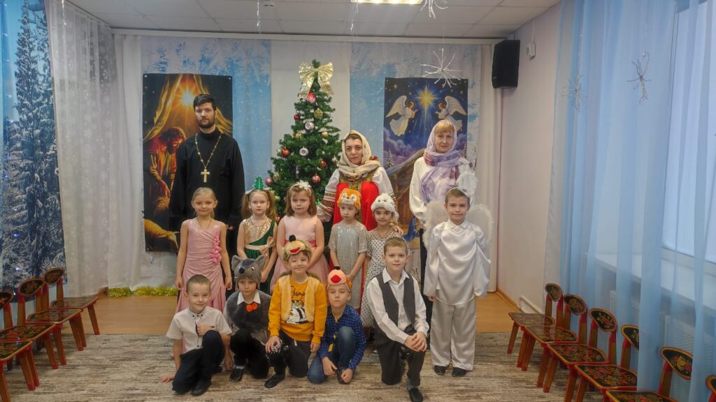 Священник посетил Дедовский детский сад №13