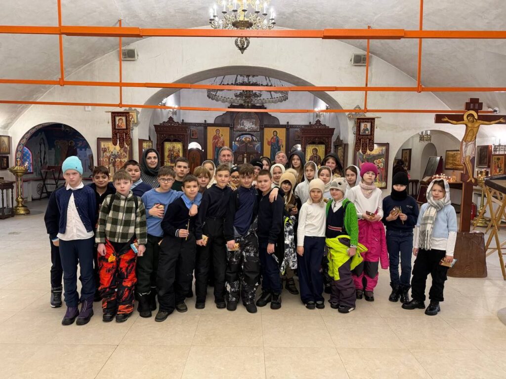 Встреча со школьниками в Мироносицком храме