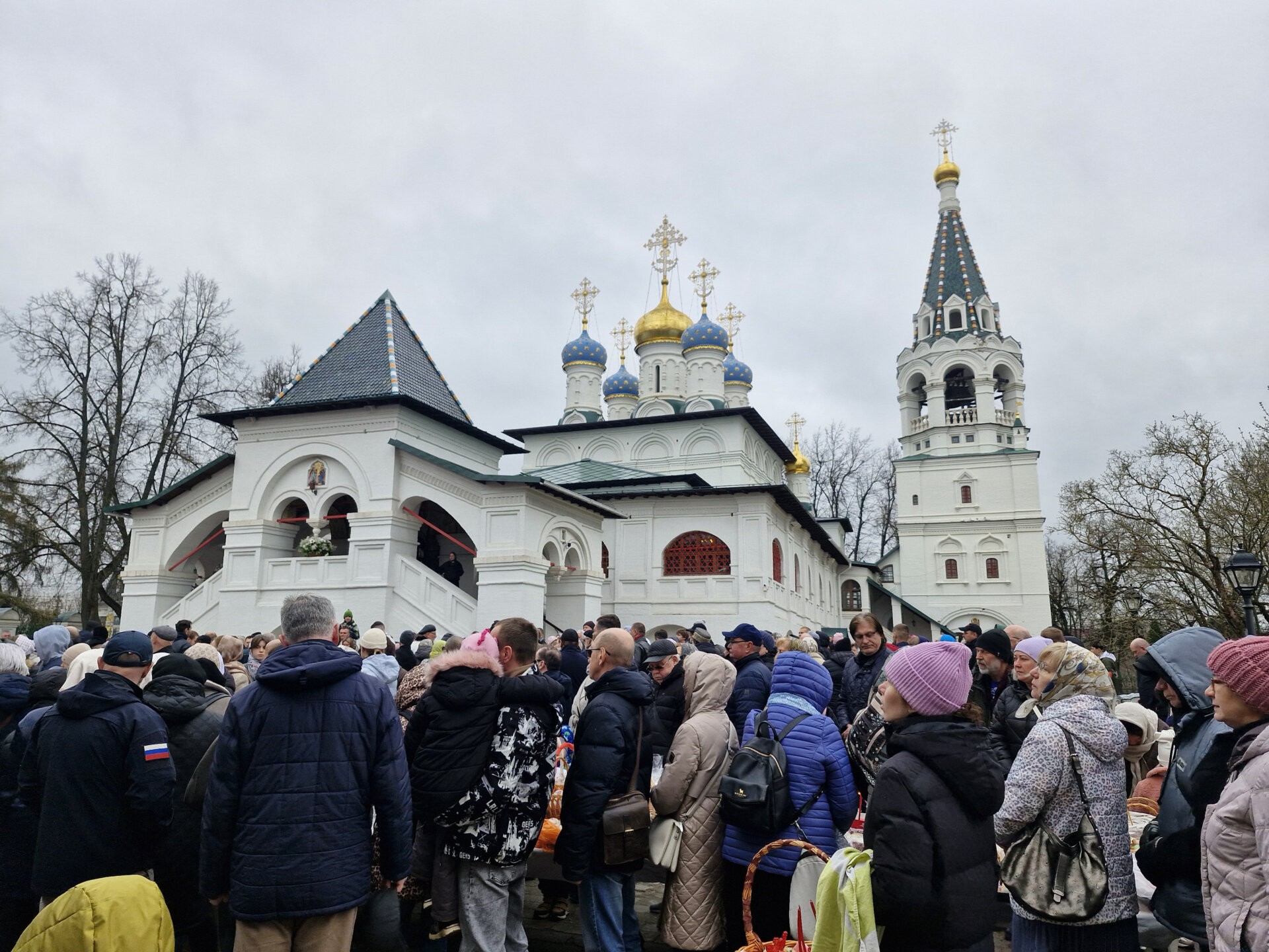 Освящение куличей в Великую Субботу