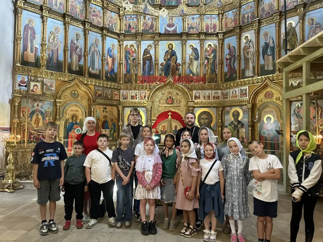 Лагерь Первомайской школы в гостях Никольского храма села Никулино