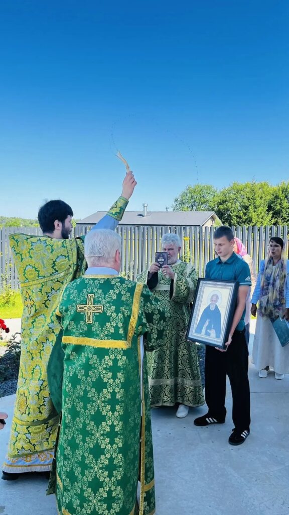 Престольный праздник в Сергиевском храме деревни Ефимоново.