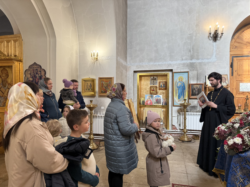 Посещение Преображенского храма в селе Бужарово воскресной школой Казанского храма в Глебово